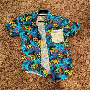 Modern amusement Hawaiian themed collared shirt size medium